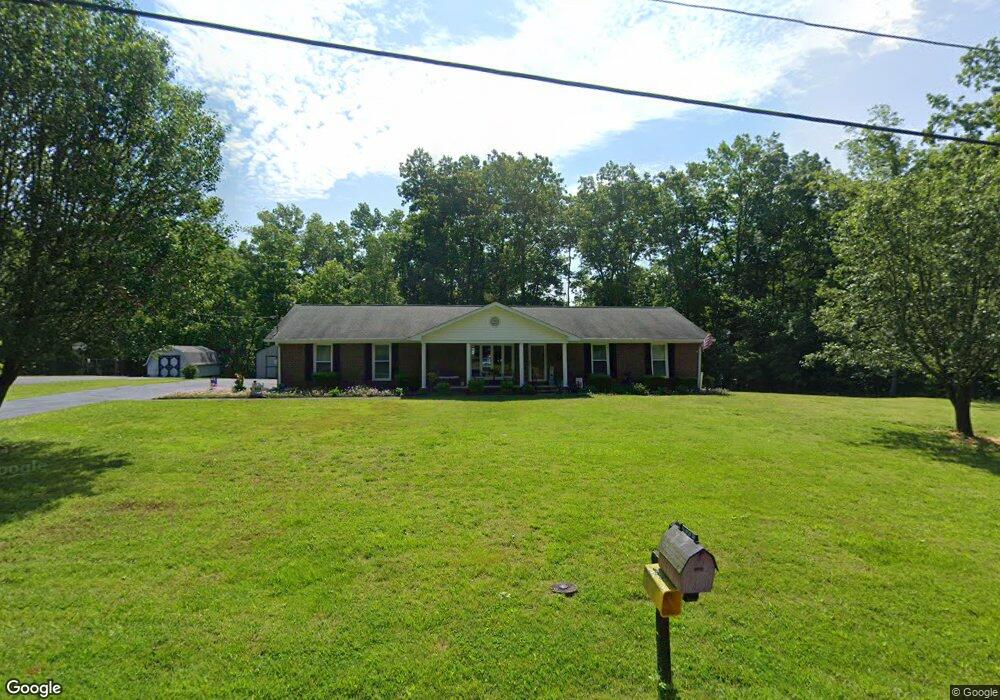 324 Hilltop Dr, Shelbyville, TN 37160 - photo 1