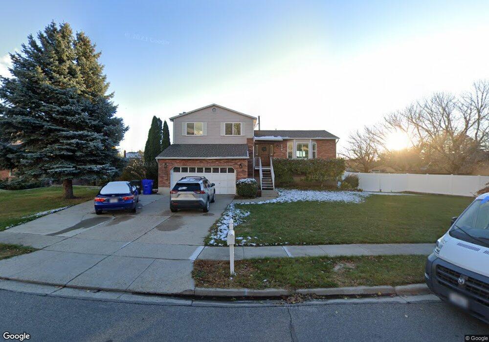 339 Jeffrey Dr, Centerville, UT 84014 - photo 1