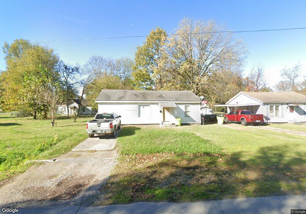 1408 S Grand Ave, Stuttgart, AR 72160 - photo 1