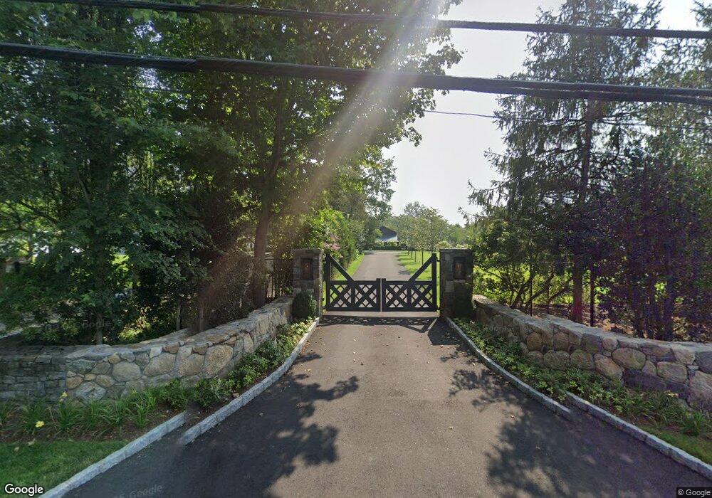 411 Round Hill Rd, Greenwich, CT 06831 - photo 1