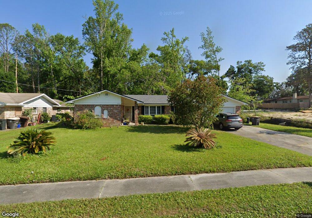 6721 Bakersfield Dr, Jacksonville, FL 32210 - photo 1