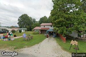 152 W Church St, Stanton, KY 40380