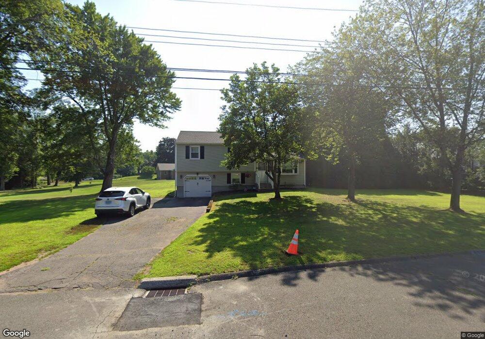 18 Tracy Cir, Windsor Locks, CT 06096 - photo 1