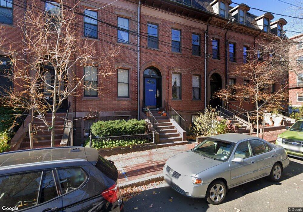 87 Third St unit 2B, Cambridge, MA 02141 - photo 1