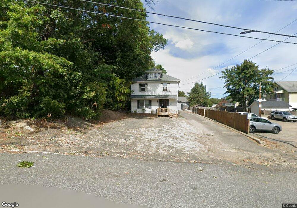 7 Winchester Ave, Holyoke, MA 01040 - photo 1