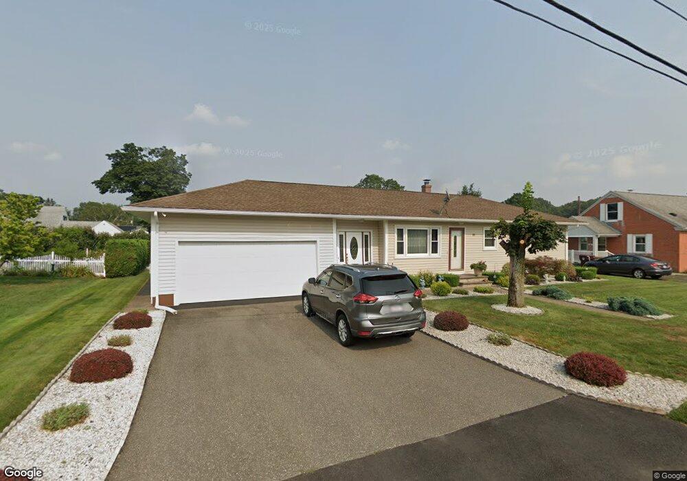 55 Laconia St, Ludlow, MA 01056 - photo 1