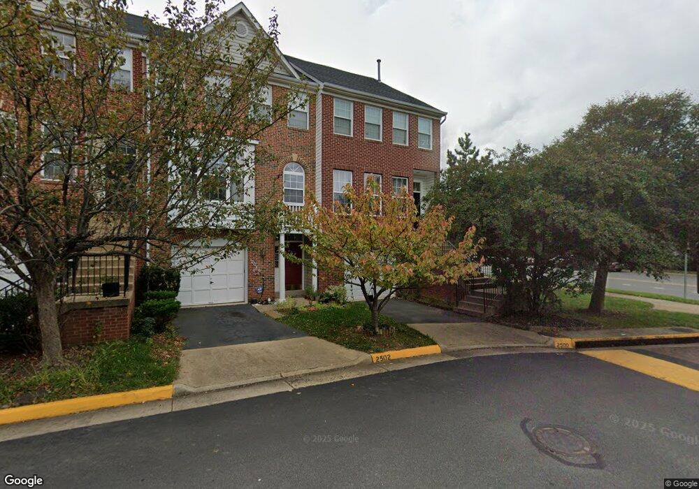 2500 Woodrow Wilson Dr, Herndon, VA 20171 - photo 1