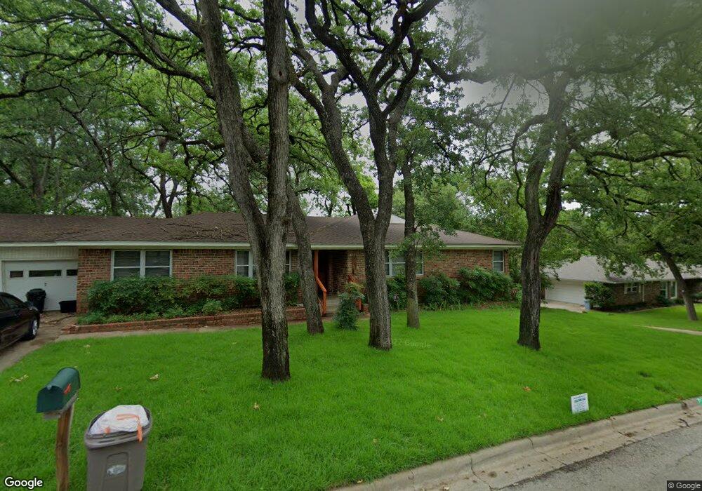 613 Ponderosa Dr, Hurst, TX 76053 - photo 1
