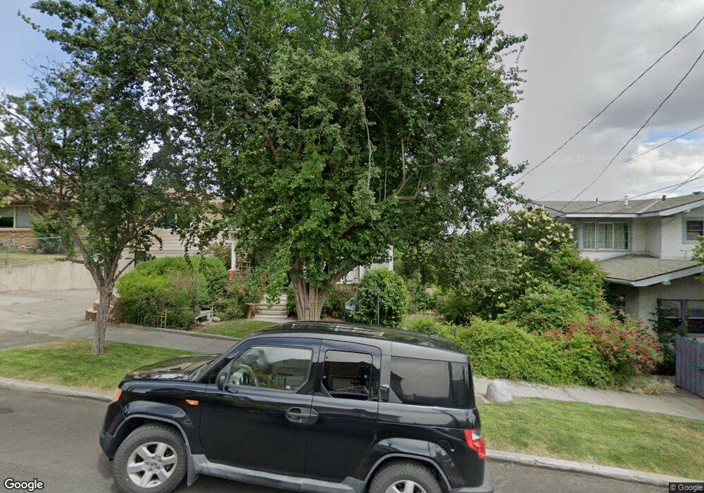 316 NE 1st St, Pendleton, OR 97801 - photo 1