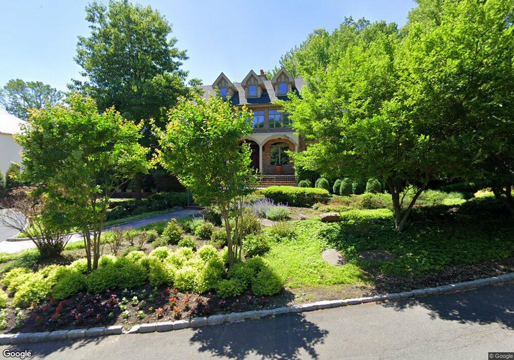 106 Circle Rd, Staten Island, NY 10304 - photo 1