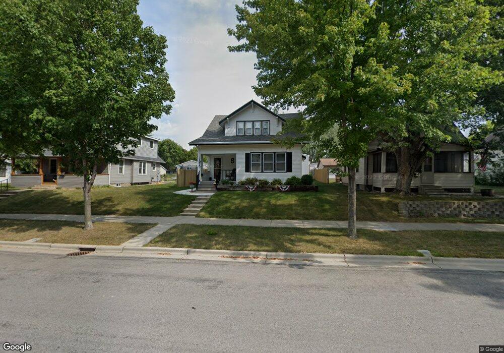 1014 N Minnesota St, New Ulm, MN 56073 - photo 1