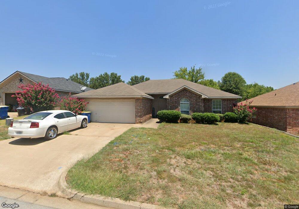 1709 Emily Ln, Kilgore, TX 75662 - photo 1