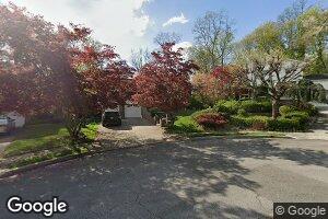 131 Executive Dr, New Hyde Park, NY 11040