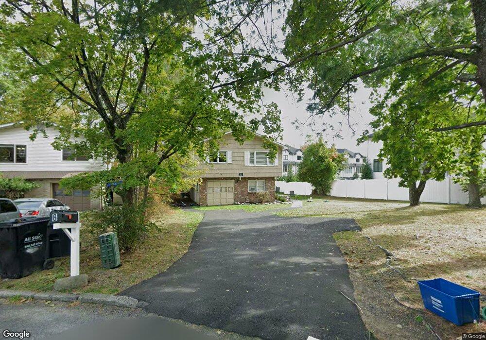 6 Cape Ct, Monsey, NY 10952 - photo 1