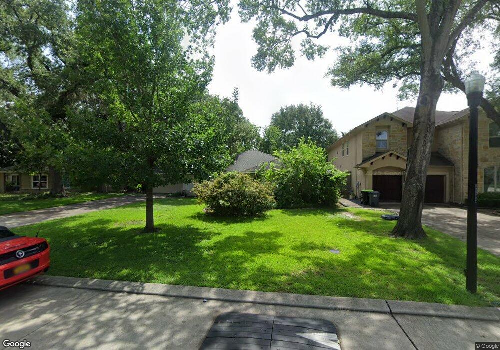1332 Neeley Dr, Houston, TX 77055 - photo 1