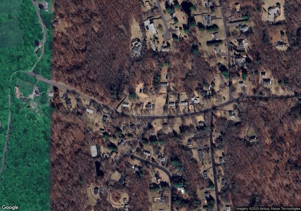 224 Breakneck Hill Rd, Middlebury, CT 06762 - photo 1