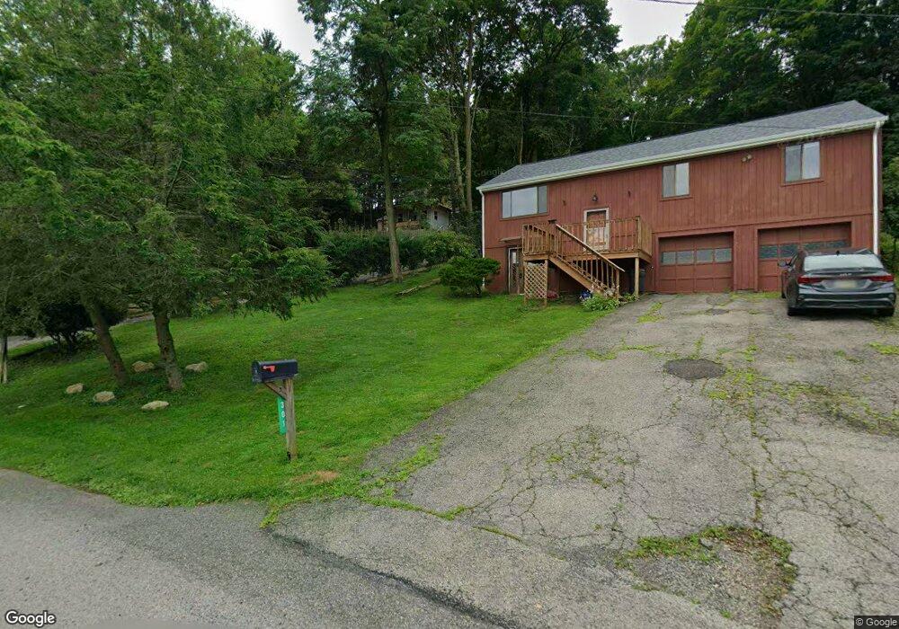 249 Bryant St, Vandergrift, PA 15690 - photo 1