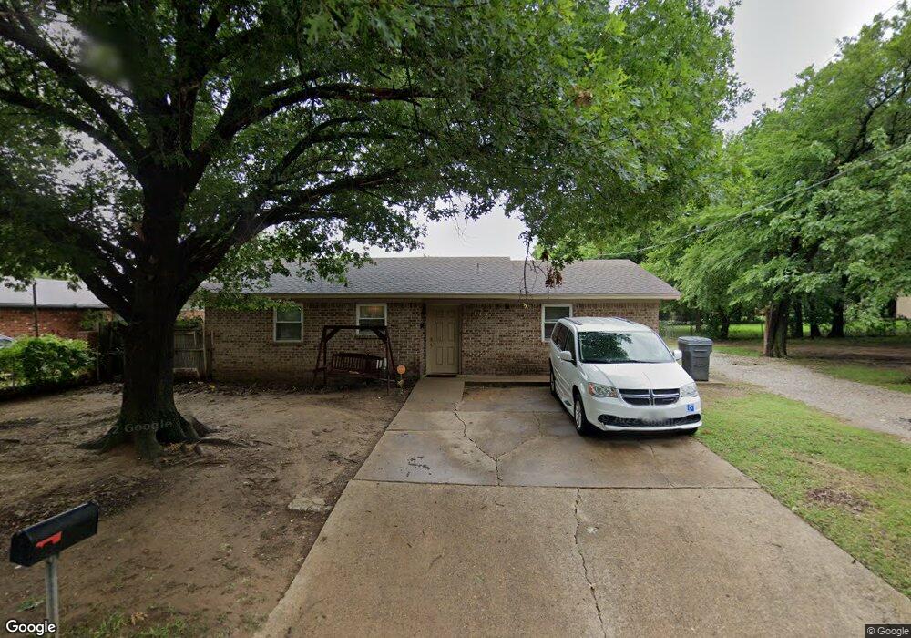 112 7th Ave NE, Ardmore, OK 73401 - photo 1
