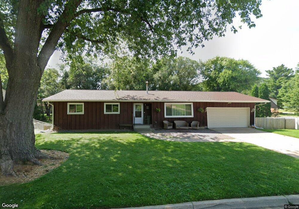 716 Spruce Dr, La Crescent, MN 55947 - photo 1