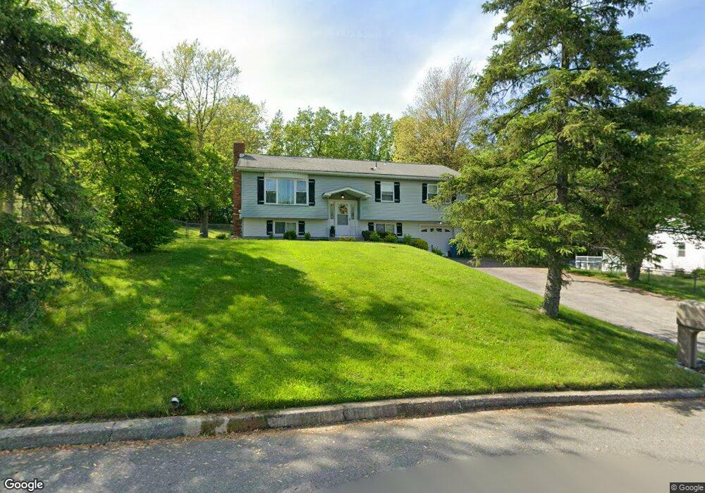 54 Balfour Dr, Wappingers Falls, NY 12590 - photo 1