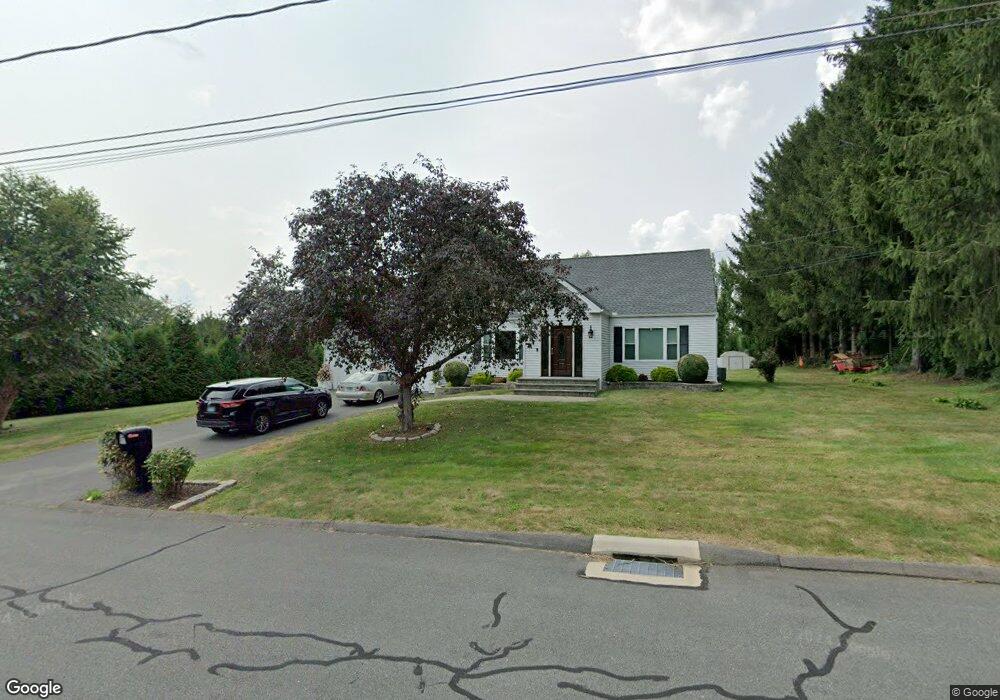 5 Winthrop Blvd, Cromwell, CT 06416 - photo 1