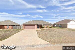 207 E Seminole St, Geronimo, OK 73543