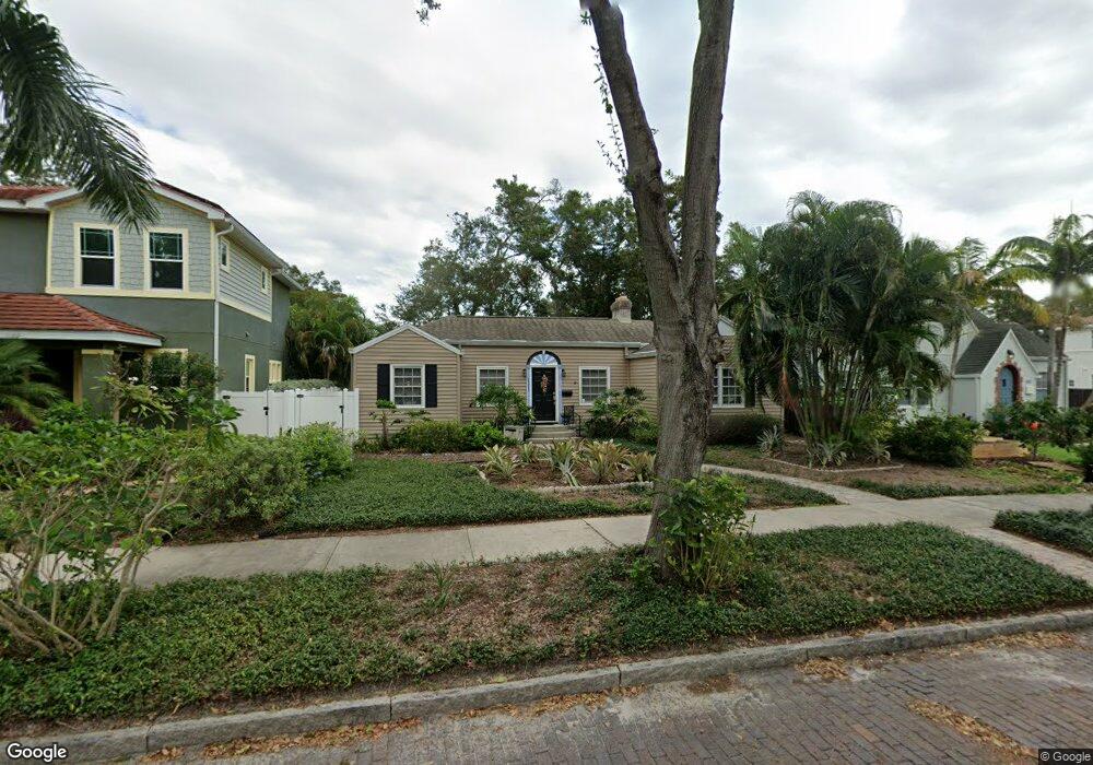 1111 11th St N, Saint Petersburg, FL 33705 - photo 1