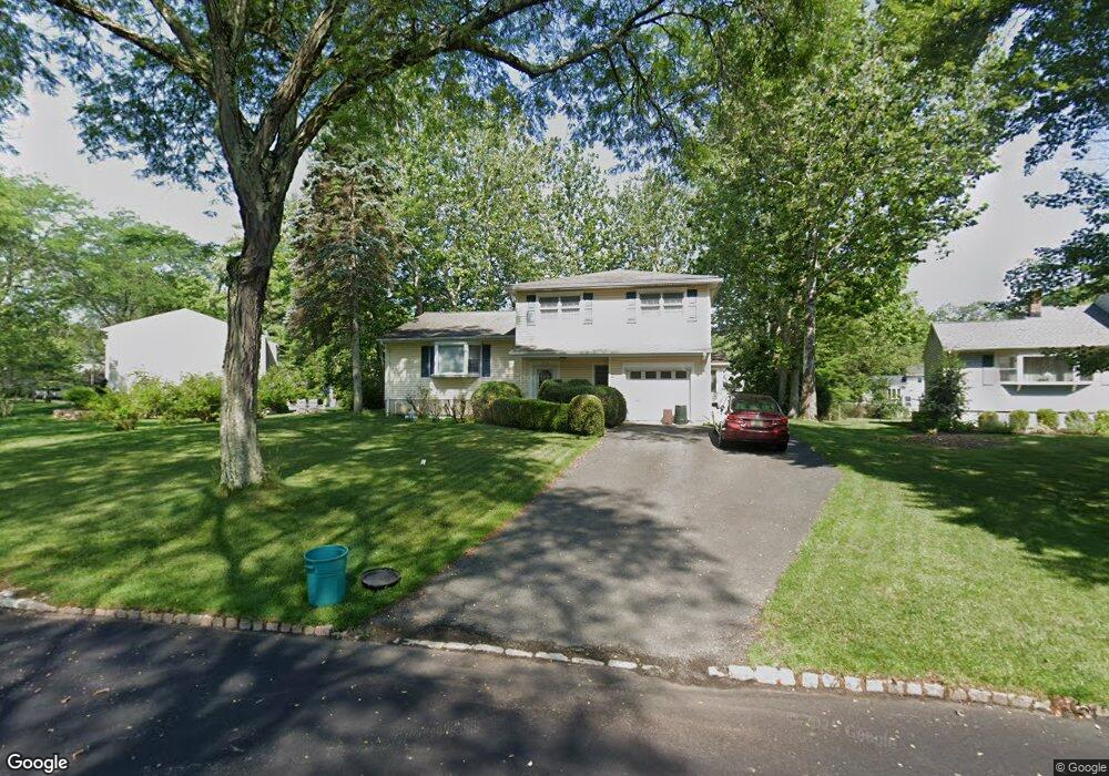 150 Crane Cir, New Providence, NJ 07974 - photo 1