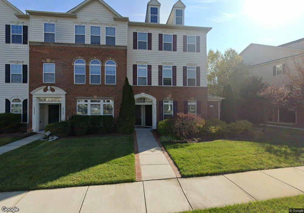 24690 Hutchinson Farm Dr, Chantilly, VA 20152 - photo 1