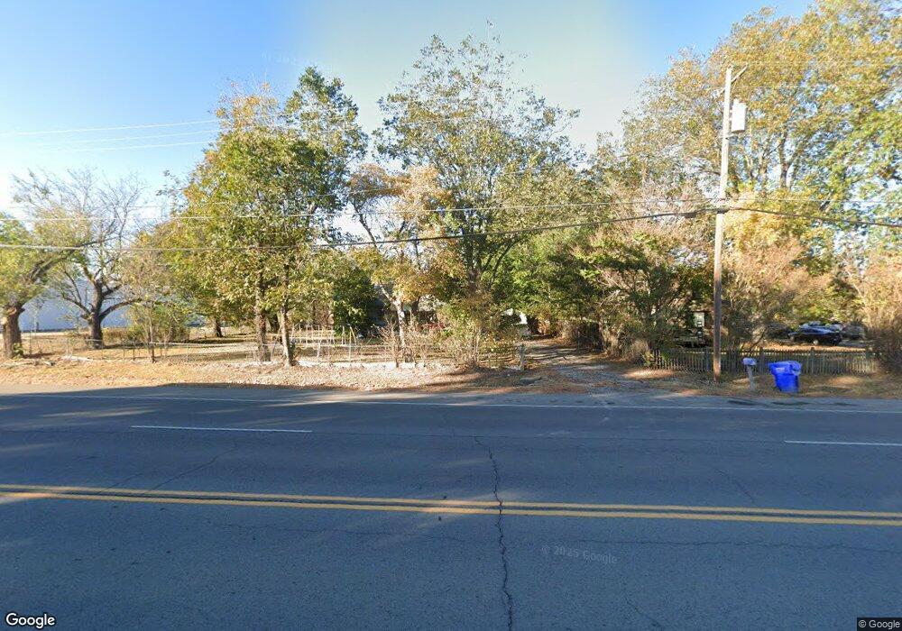 6012 W Okmulgee St, Muskogee, OK 74401 - photo 1