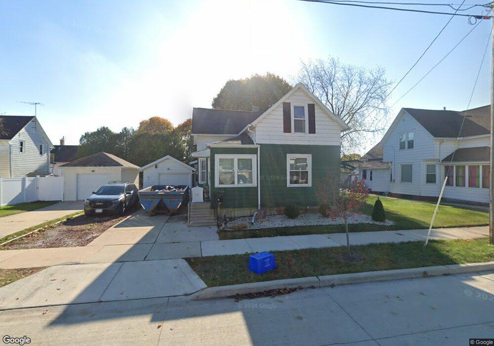 1507 24th St, Two Rivers, WI 54241 - photo 1