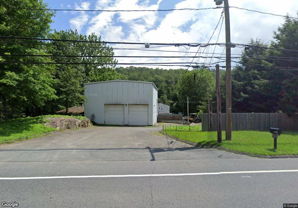 638 Danbury Rd, Wilton, CT 06897 - photo 1