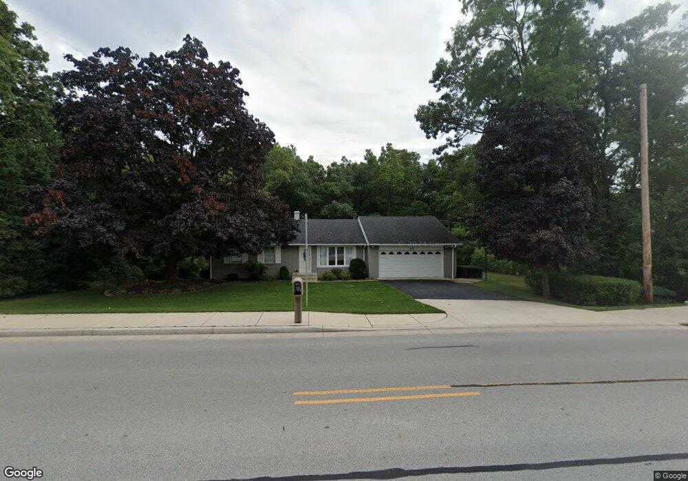 673 E Burrell Dr, Crown Point, IN 46307 - photo 1