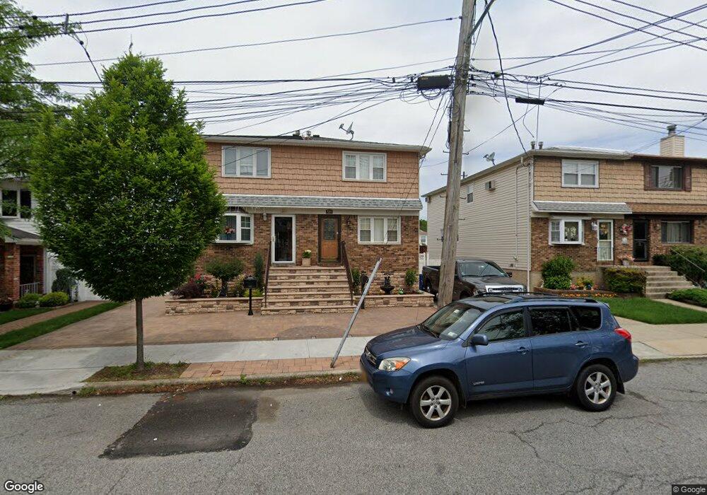 529 Amherst Ave, Staten Island, NY 10306 - photo 1