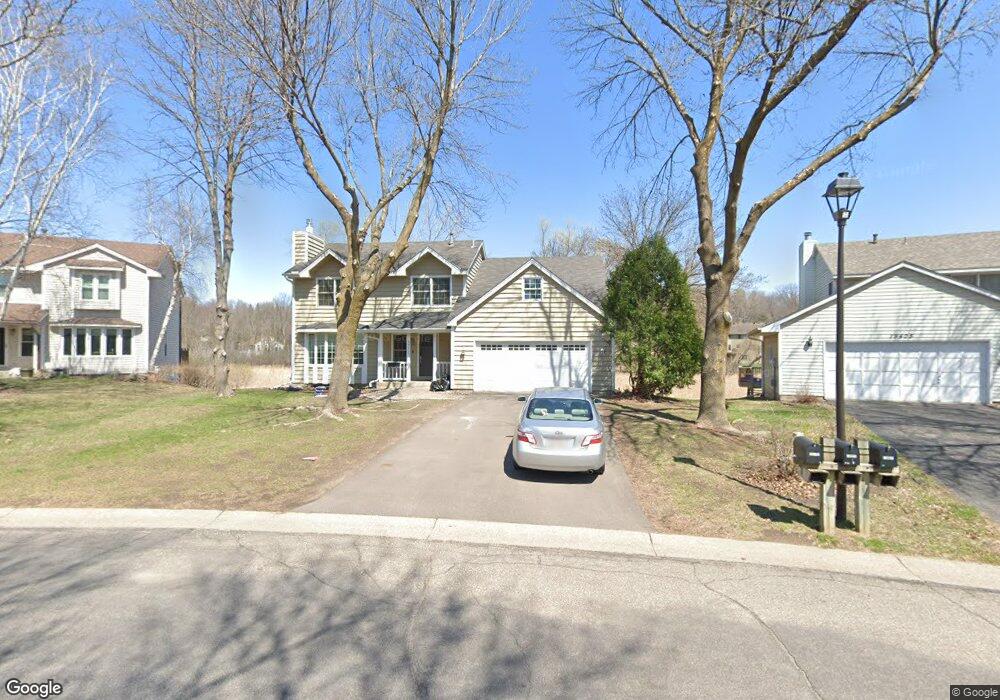 19415 Vine Ridge Rd, Excelsior, MN 55331 - photo 1