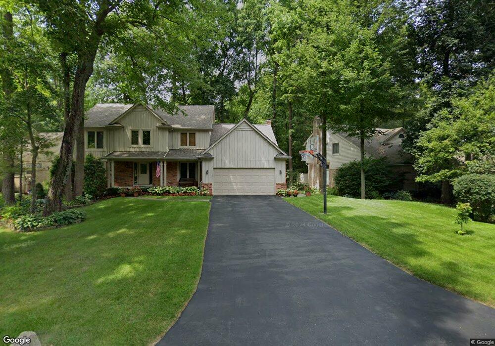 6332 Mission Dr, West Bloomfield, MI 48324 - photo 1