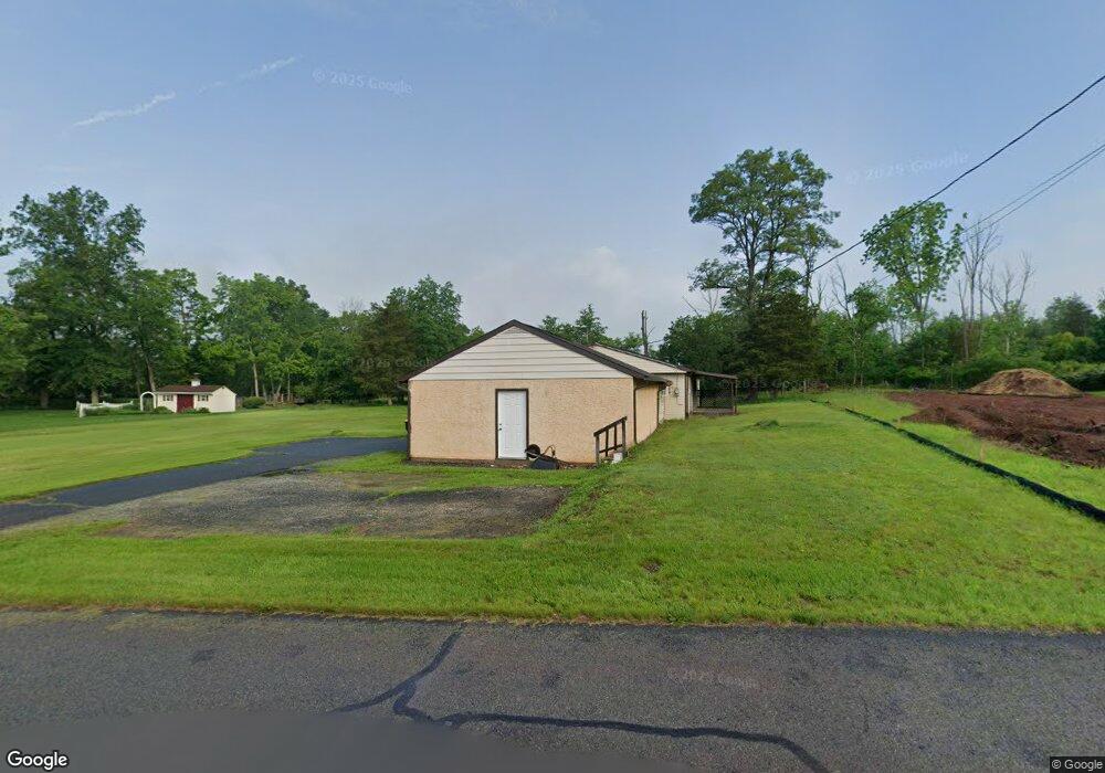 1418 W 4th St, Pennsburg, PA 18073 - photo 1