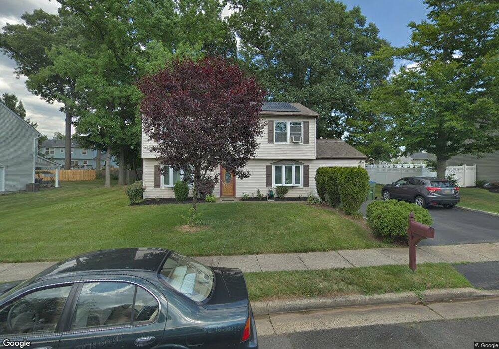 61 Netherwood Cir, Edison, NJ 08820 - photo 1