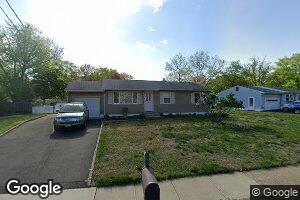 19 Glen Rd, Howell, NJ 07731