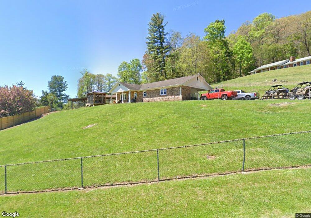 331 Mountain View Rd, Burnsville, NC 28714 - photo 1