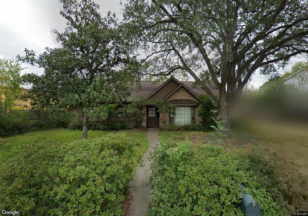7230 Bayou Forest Dr, Houston, TX 77088 - photo 1
