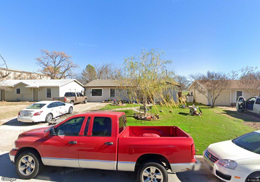 612 Livingston Dr, Hurst, TX 76053 - photo 1