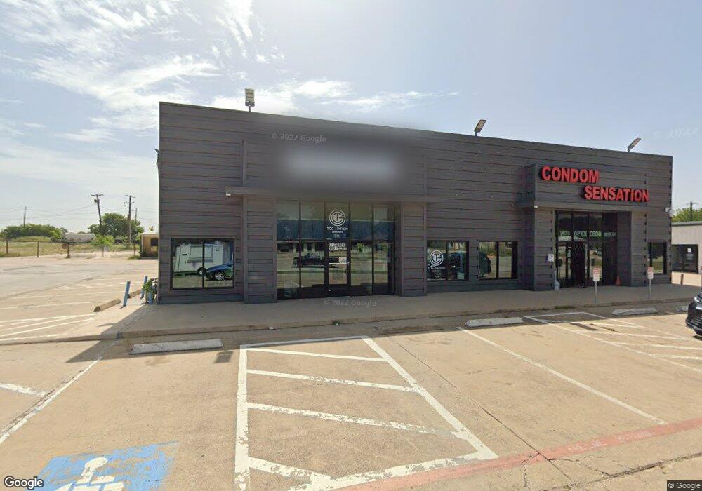 1131 Fort Worth Dr, Denton, TX 76205 - photo 1