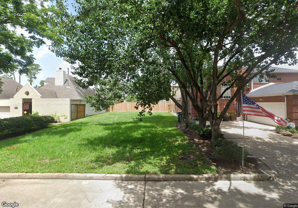 1719 Gingerleaf Ln, Houston, TX 77055 - photo 1