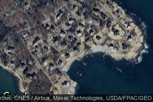 11 E Crescent Cove Ln, Biddeford, ME 04005