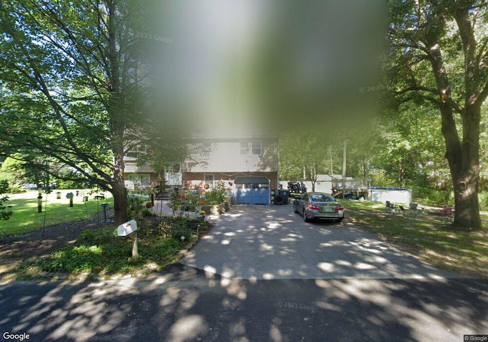 20 Colonial Ave, Nashua, NH 03062 - photo 1