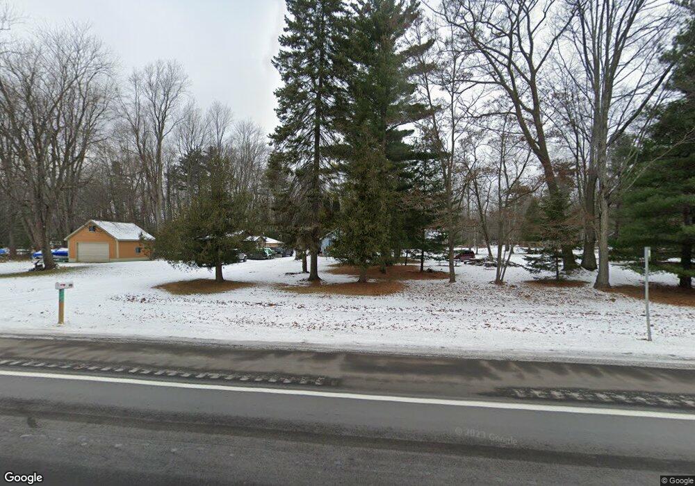 255 N Huron Rd, Au Gres, MI 48703 - photo 1