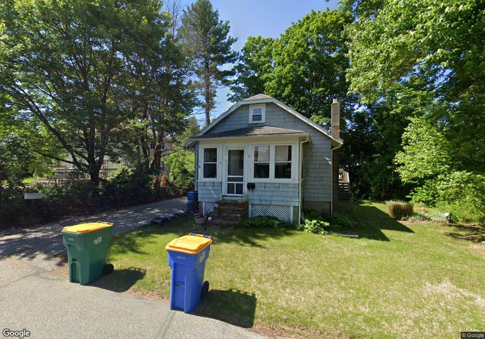 6 Hewett St, Uxbridge, MA 01569 - photo 1