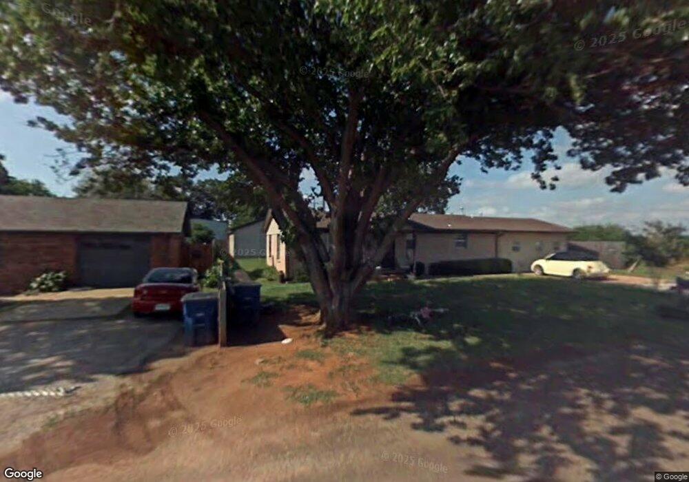 1609 E Mosley Dr, Duncan, OK 73533 - photo 1