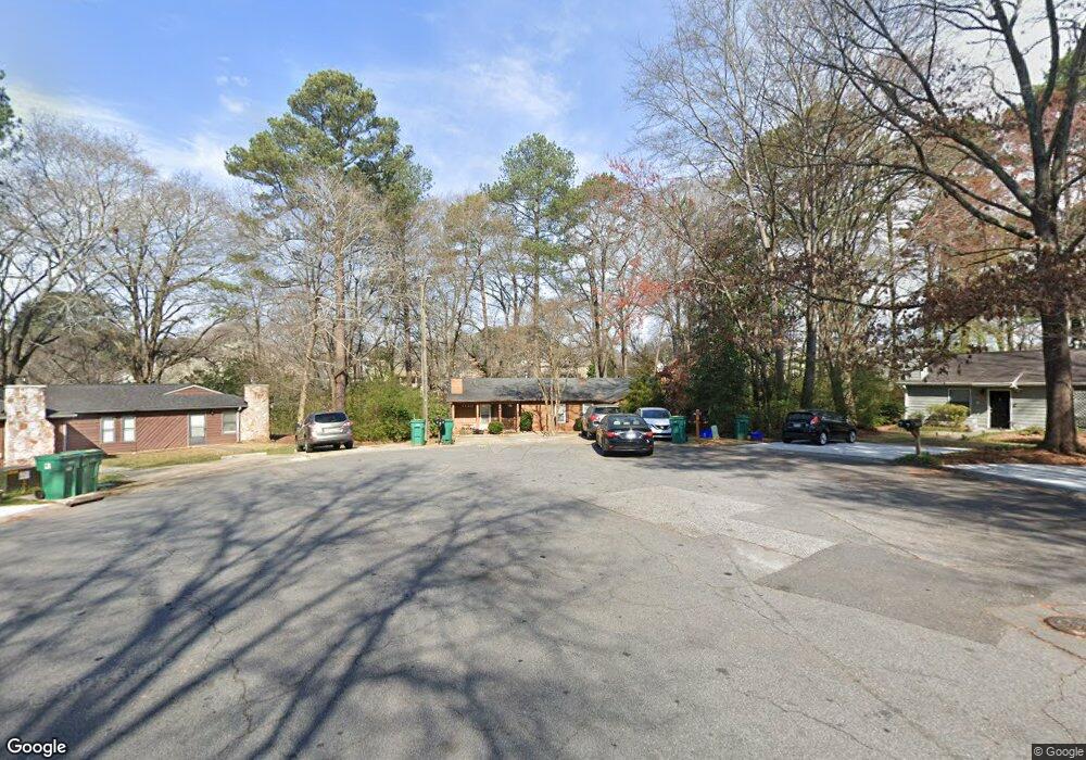 1040 Mathews Ct SE, Smyrna, GA 30080 - photo 1